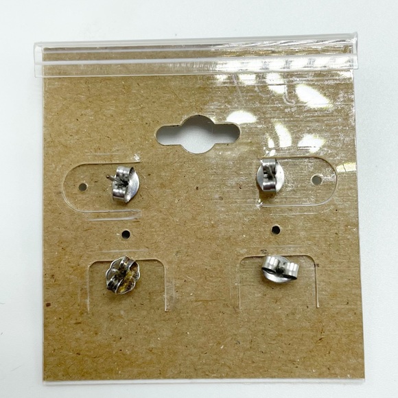 Joy Susan 2 Pairs Stud Earrings Silver Gunmetal Circle Trees & Textured Squares - Picture 2 of 2